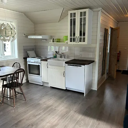 Loftesnes * سوغندال